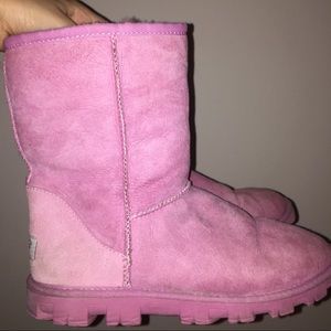 comfy pink uggs